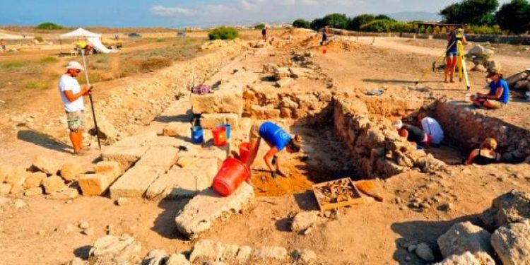 nea-pafos-arxaiologika-evrimata