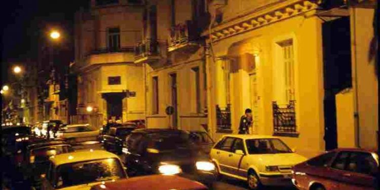 plateia-bathis