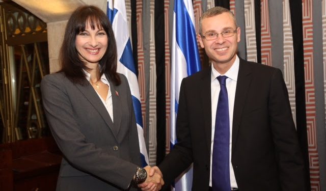 israhlinoi-touristes