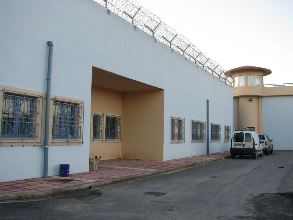 99 θέσεις κενές στις φυλακές των Χανίων