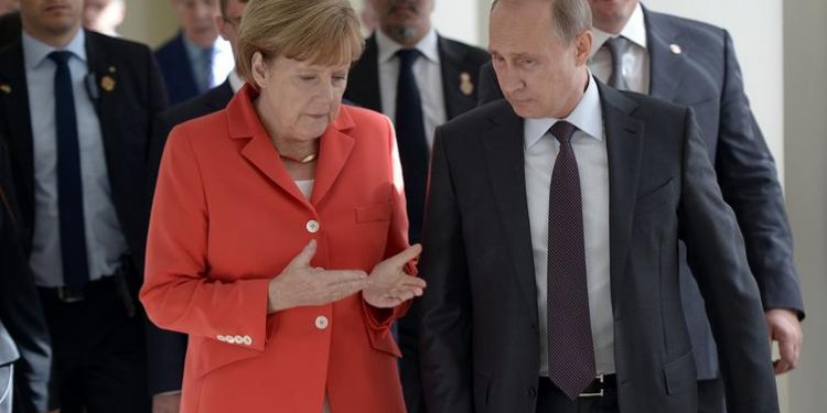 Vladimir Putin, Angela Merkel