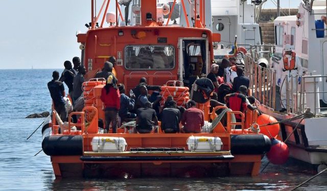 113 migrants rescued in Almeria
