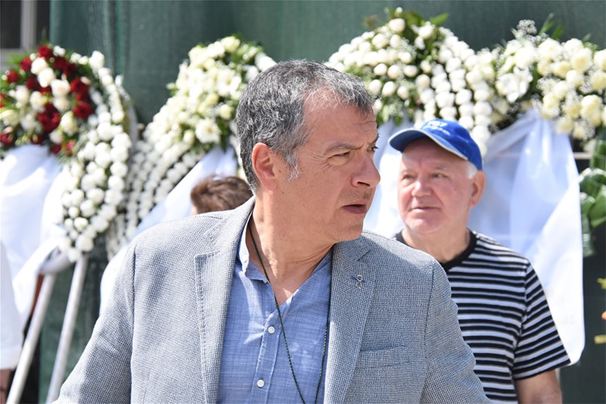 Σταύρος Θεοδωράκης