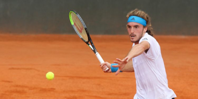 stefanos-tsitsipas-daviscup-polonia-tatoi