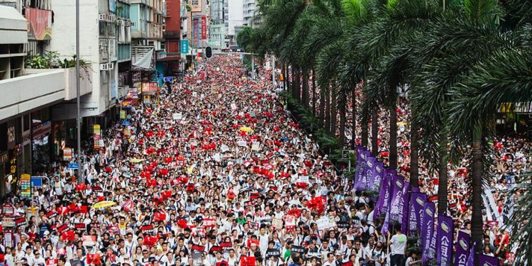 1479076-hongkong-protest-930-2