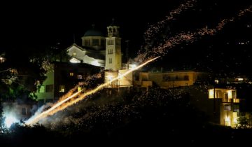 chios-rouketes-ekklisia