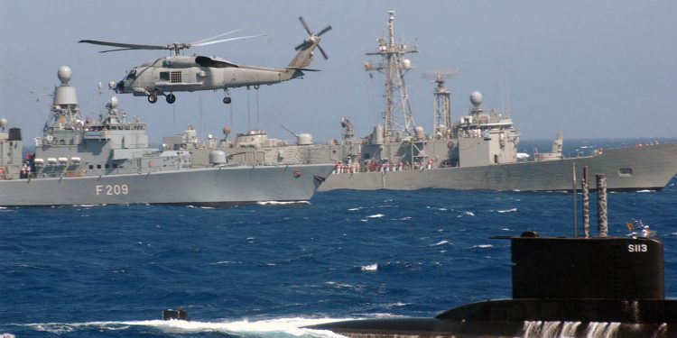 Actionshot of the ships participating in the SNMG2 exercise taking place in the Aegean Sea north Of Crete.