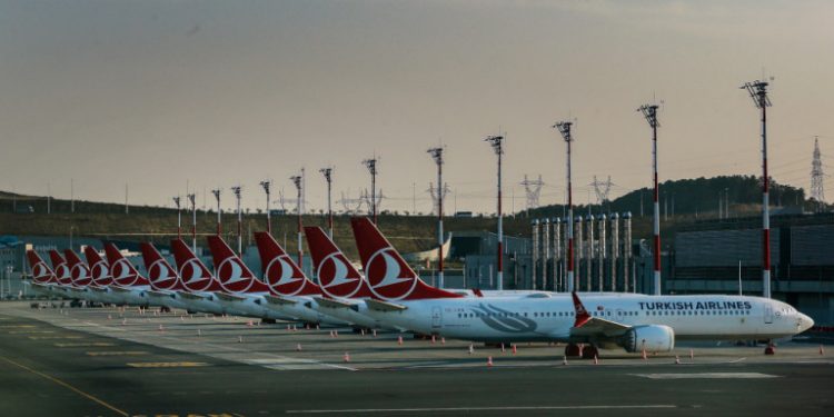 turkish-airlines-istanbul-airport-aeroplana