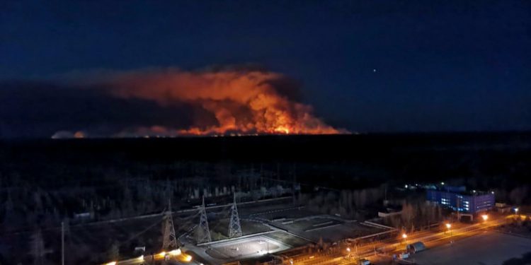 chernobyl-forest-fire-2020-04-10