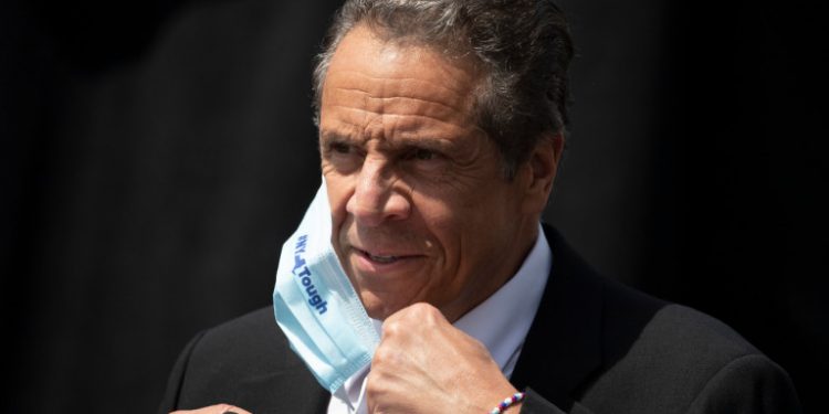 andrew-cuomo-maska