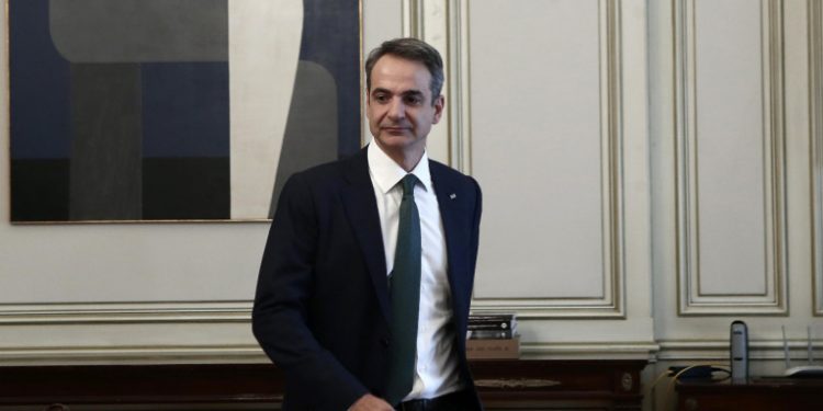 mitsotakis-perpataei-maximou