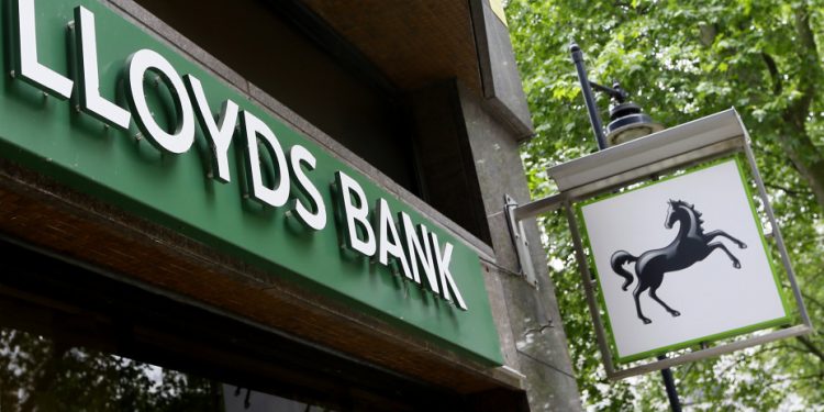 ap-lloyds-bank-britain