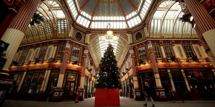 christmas-mall-britain