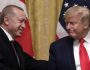 erdogan-trump-xeirapsia-simaies-podium