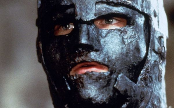 the-man-in-the-iron-mask-600x374