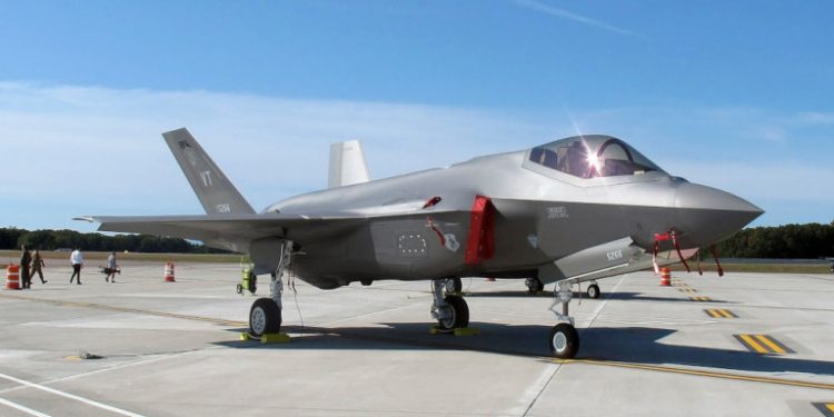 aeroplano-f-35-hpa