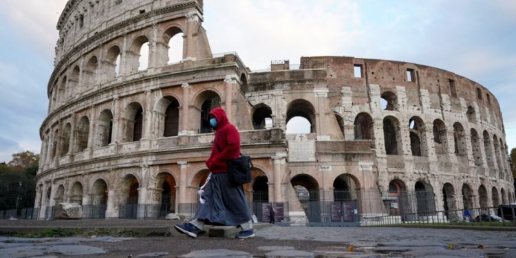 colosseum-rome-italy2-ap