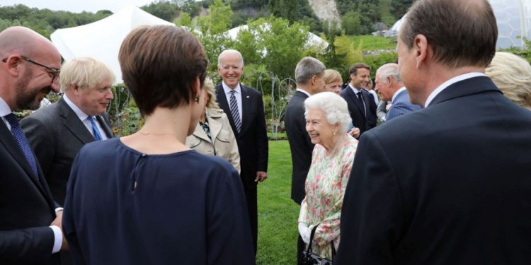 elizabeth-biden-g7-ap