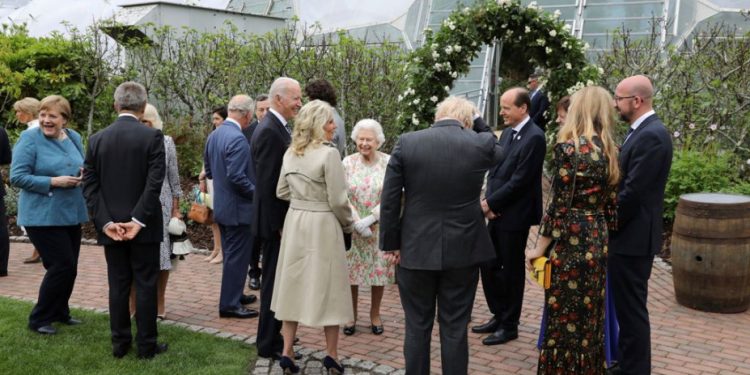 elizabeth-biden-merkel-g7-ap