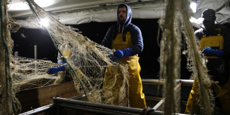 ap-fishermen-britain-france