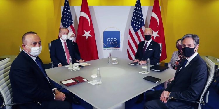 biden-erdogan-g20-table
