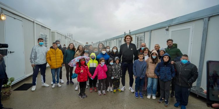 tsitsipas_oikiskous