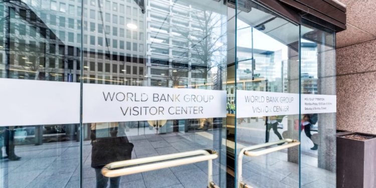 world-bank-pagkosmia-trapeza