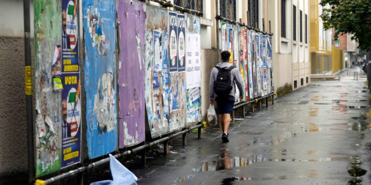 italy-elections-rain-01-ap-photo-luca-bruno-1068x712