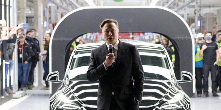 1486790-elonmusk-930-3