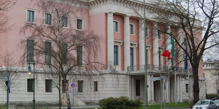 attentato-ambasciata-italiana-berlino