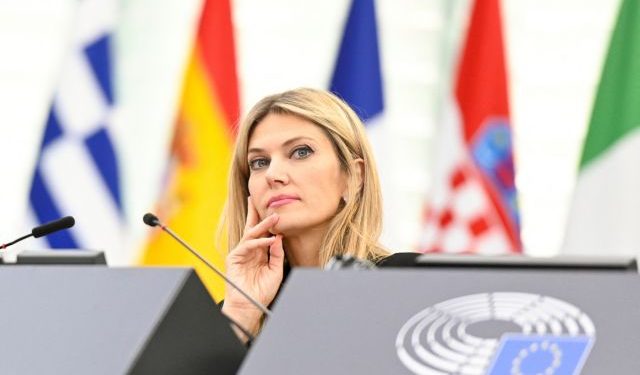 European Parliament vice president, Greek socialist Eva Kaili, is seen at the European Parliament in Strasbourg, France November 22, 2022.  European Union 2022 - Source : EP/­Handout via REUTERS  ATTENTION EDITORS - THIS IMAGE WAS PROVIDED BY A THIRD PARTY.  NO RESALES. NO ARCHIVES