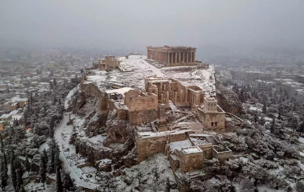 acropolis1-1200x756