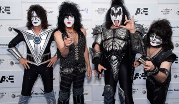 kiss