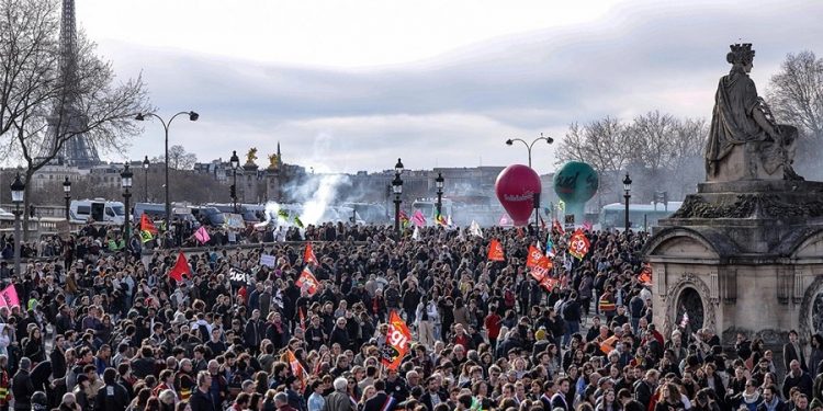 paris_protest_new_xr