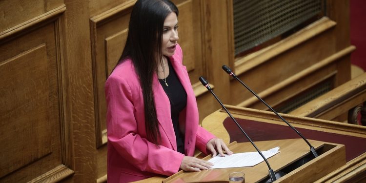 [362675] ΣΥΖΗΤΗΣΗ ΣΤΗΝ ΟΛΟΜΕΛΕΙΑ ΤΗΣ ΒΟΥΛΗΣ ΝΟΜΟΣΧΕΔΙΟΥ ΤΟΥ ΥΠΟΥΡΓΕΙΟΥ ΕΣΩΤΕΡΙΚΩΝ / 2η ΗΜΕΡΑ  (ΒΑΣΙΛΗΣ ΡΕΜΠΑΠΗΣ/EUROKINISSI)