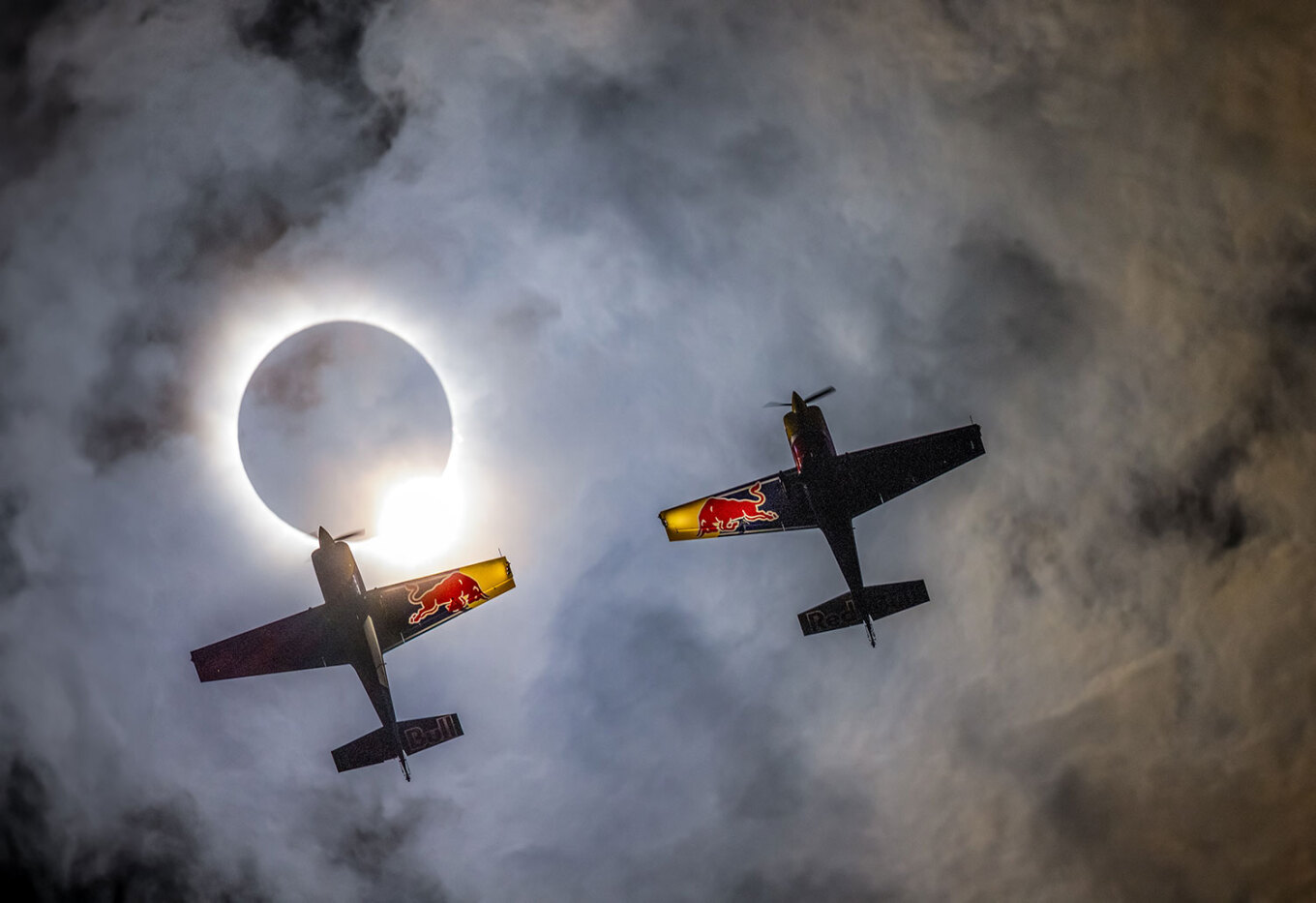 red-bull-total-solar-eclipse-_2_