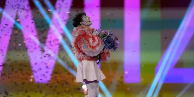 nemo-eurovision-2024-psila1