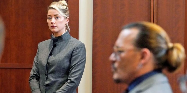 johnny-depp-dikastirio-amber-heard