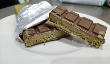 dubai_chocolate_on_a_plate_02-1280x721
