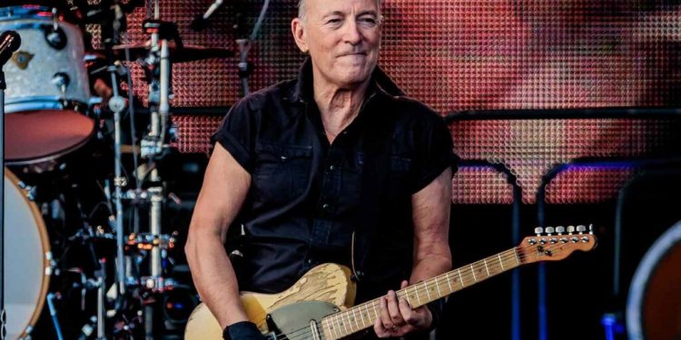 bruce-springsteen-tout-10182024-6b68a8044c5548e28a69fcdd9f1a5a06-1024x683