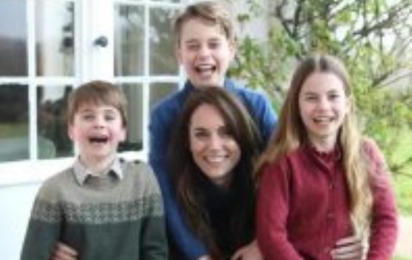 kate-middleton-agkalia-paidiaaaaa-200x300